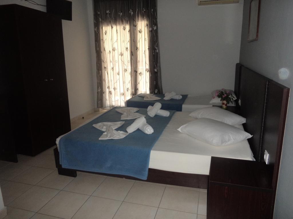Paralía Hotel Dioni الغرفة الصورة