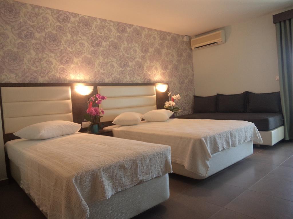 Paralía Hotel Dioni الغرفة الصورة